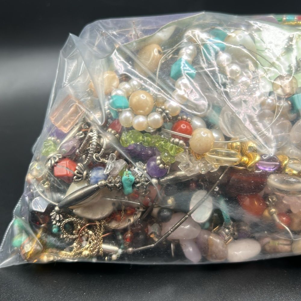 Mystery Mixed Jewelry Bag Natural Elements 2.6 lbs. Wearable Craft VTG Modern - Picture 6 of 6